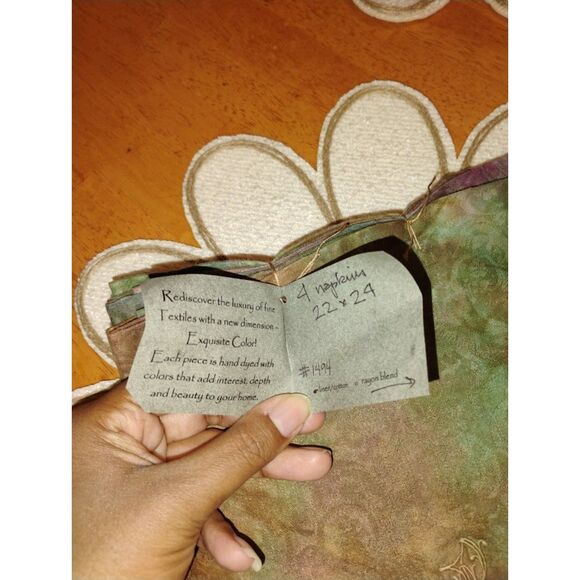 NEW 4 Napkins Rayon Blend Hand-Dyed Sustainable Lunch/Dinner 22" x 24" QT Studio - Picture 5 of 6